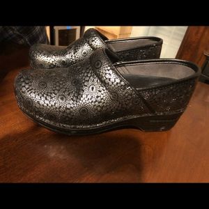Super cute Dansko shoes
